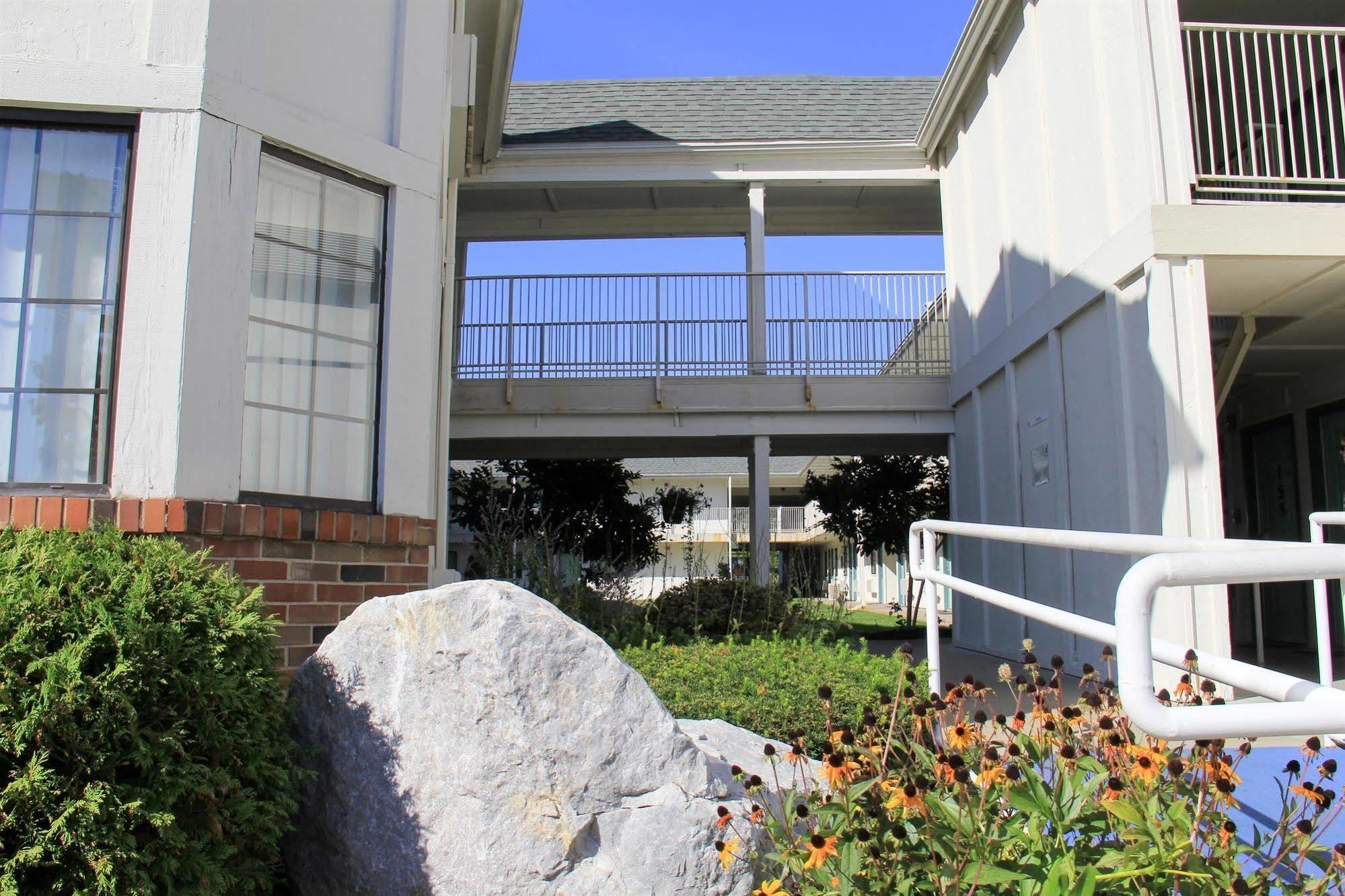 Motel 6-Enfield, Ct - Hartford Екстер'єр фото